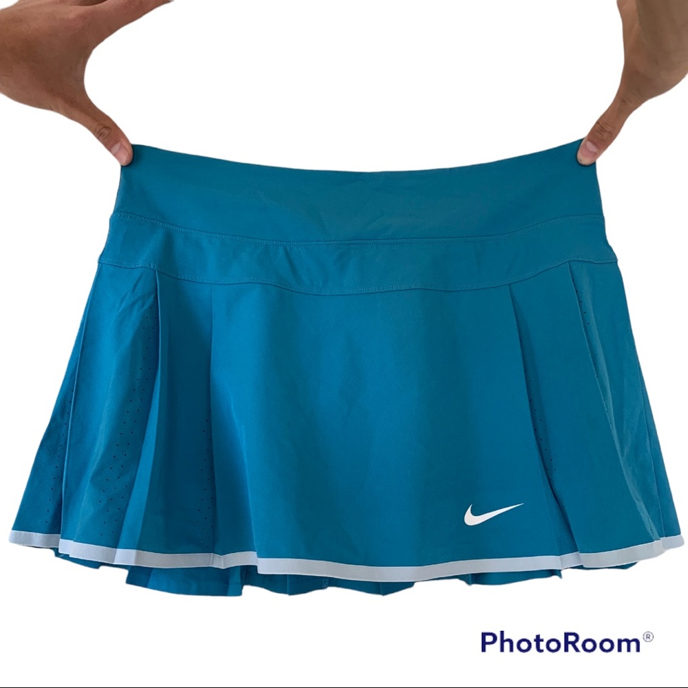 Women’s nike tennis skirt